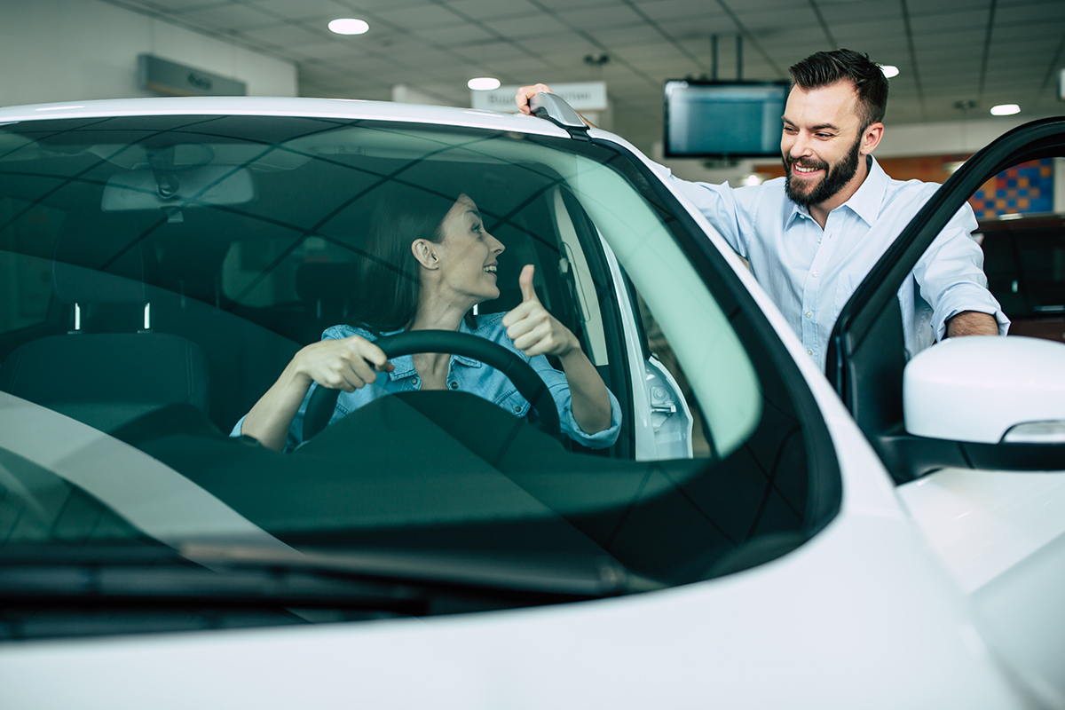 Payer une voiture en plusieurs fois sans frais le leasing estil la solution